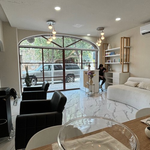 Geraldin Lara Hair Salon